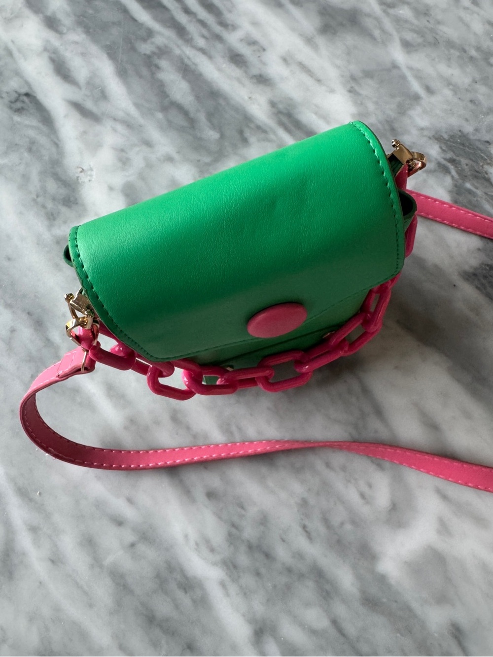 Green Mini Crossbody Camera Bag with Pink Chain and Strap - NWOT - Picture 9 of 12